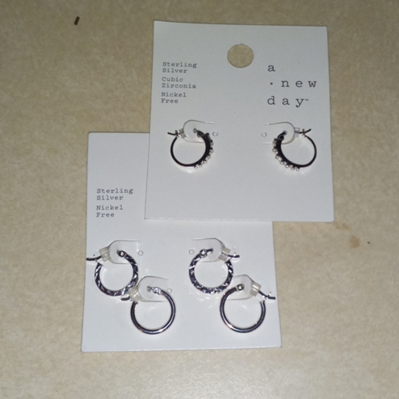 - Sterling silver earrings - Picture 1 of 6